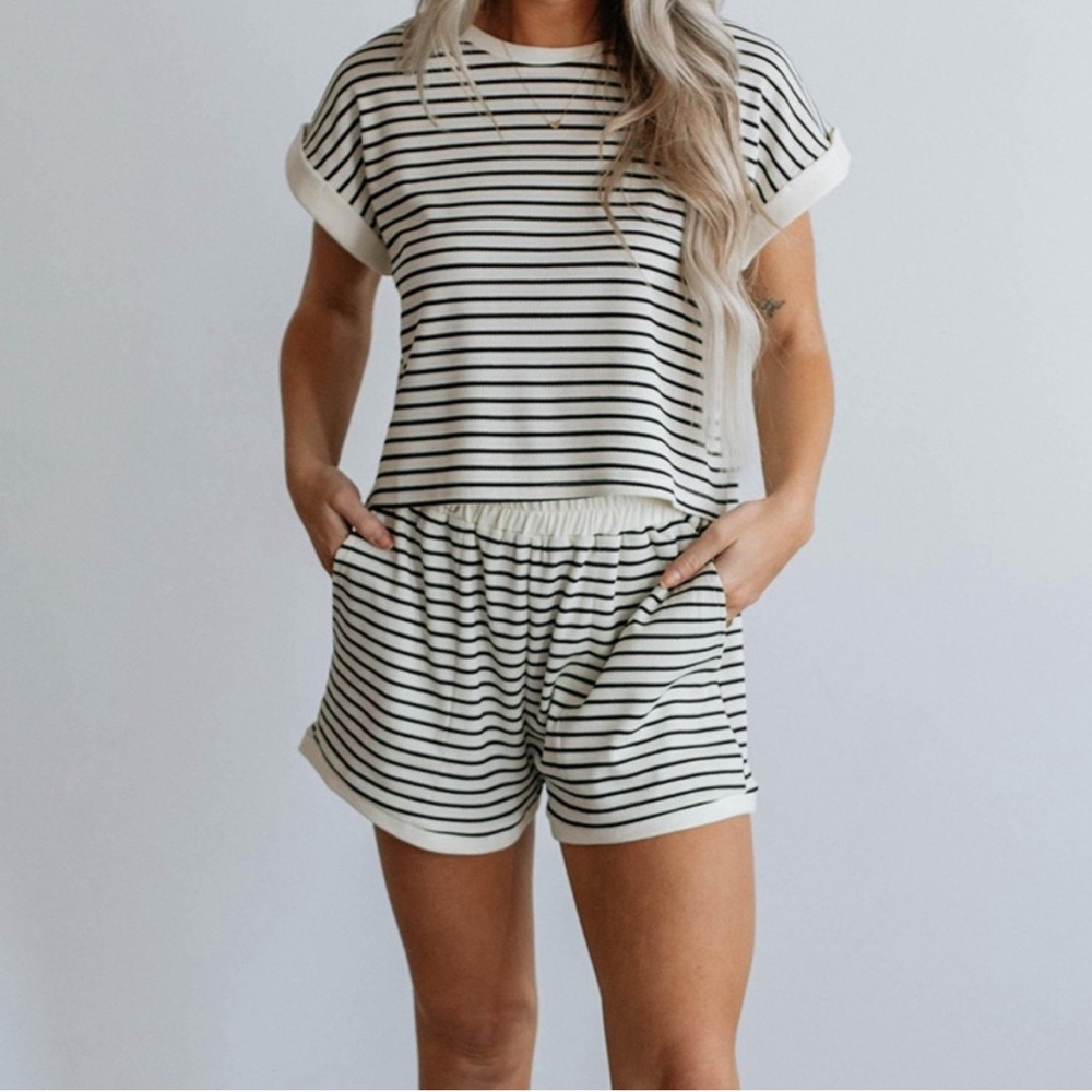 New Boutique Stylish Loungewear Set (L)